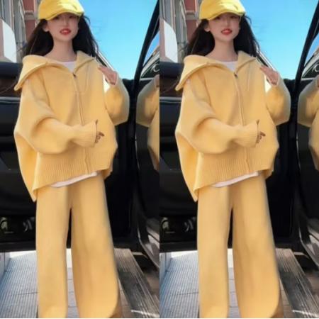 安踏 女童毛衣套装2024冬装新款大童时髦洋气秋冬加厚针织阔腿裤两件套 黄色针织两件套 150码 建议身高1米45左右
