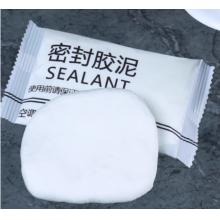 白色空调堵洞泥