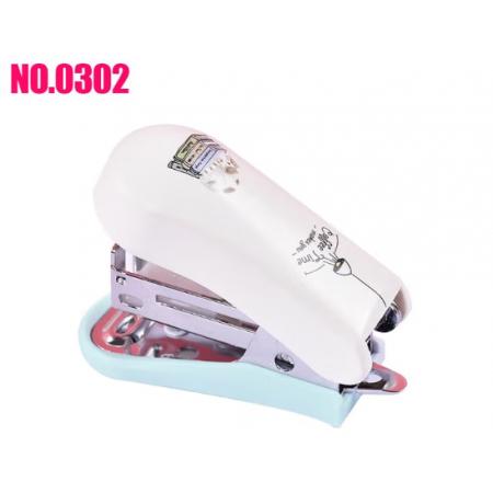小订书机	得力0302