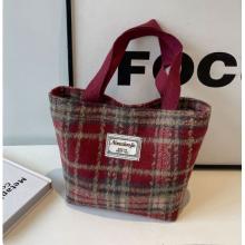 红色帆布包 22x27cm